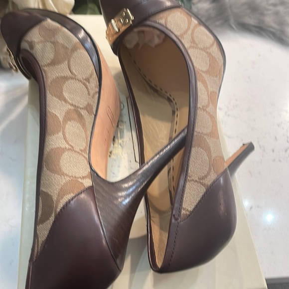 Coach Brown Leather and Jacquard Printed Heels - Picture 9 of 13